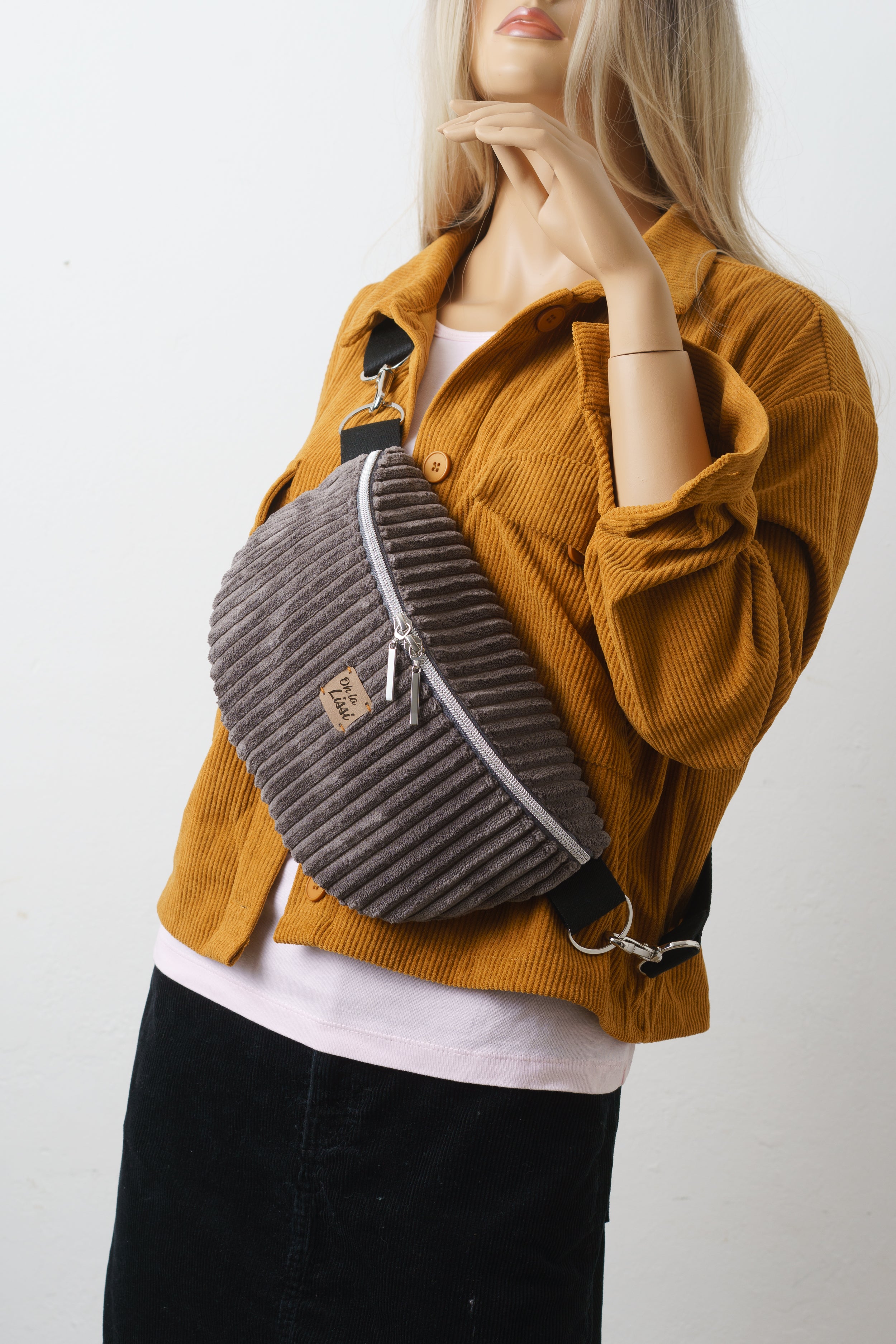Bauchtasche Crossbody Bag Dunkelbraun Cord