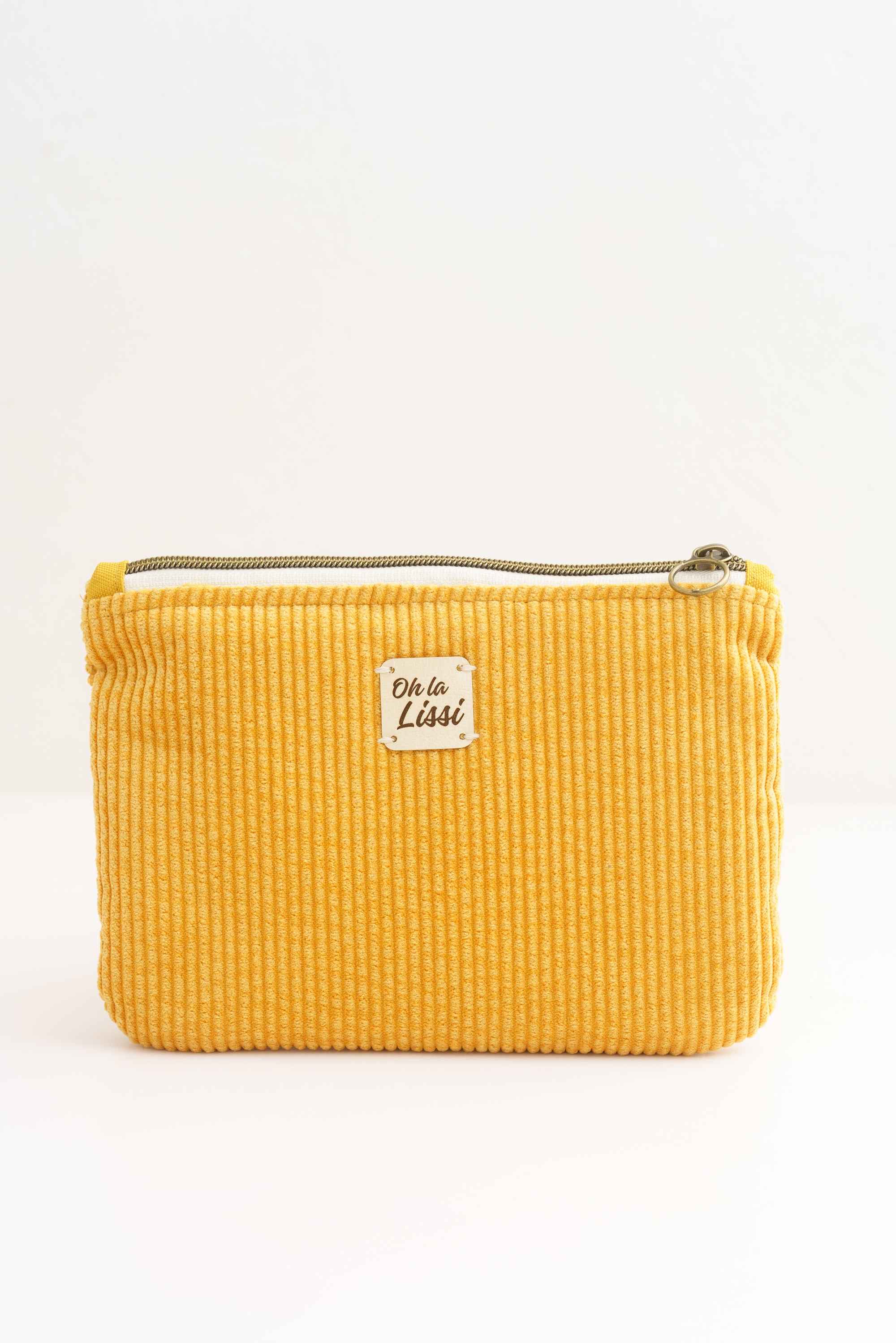 Kleines Kosmetiktäschchen mit Pfingstrosen in Senfgelb und Blau