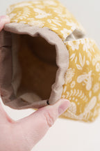 Kleines Täschchen mit Bienenmotiv