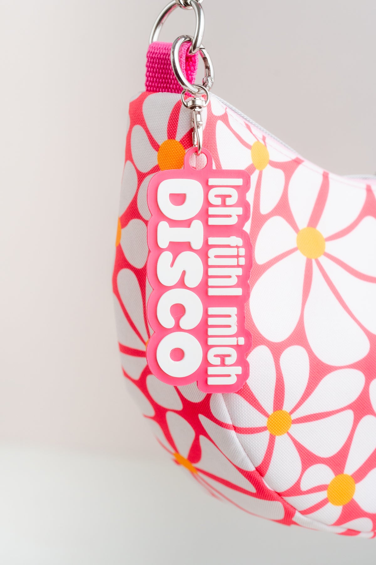 Taschenanhänger Ich fühl mich Disco – Bag Charm mit Spruch für deine Tasche