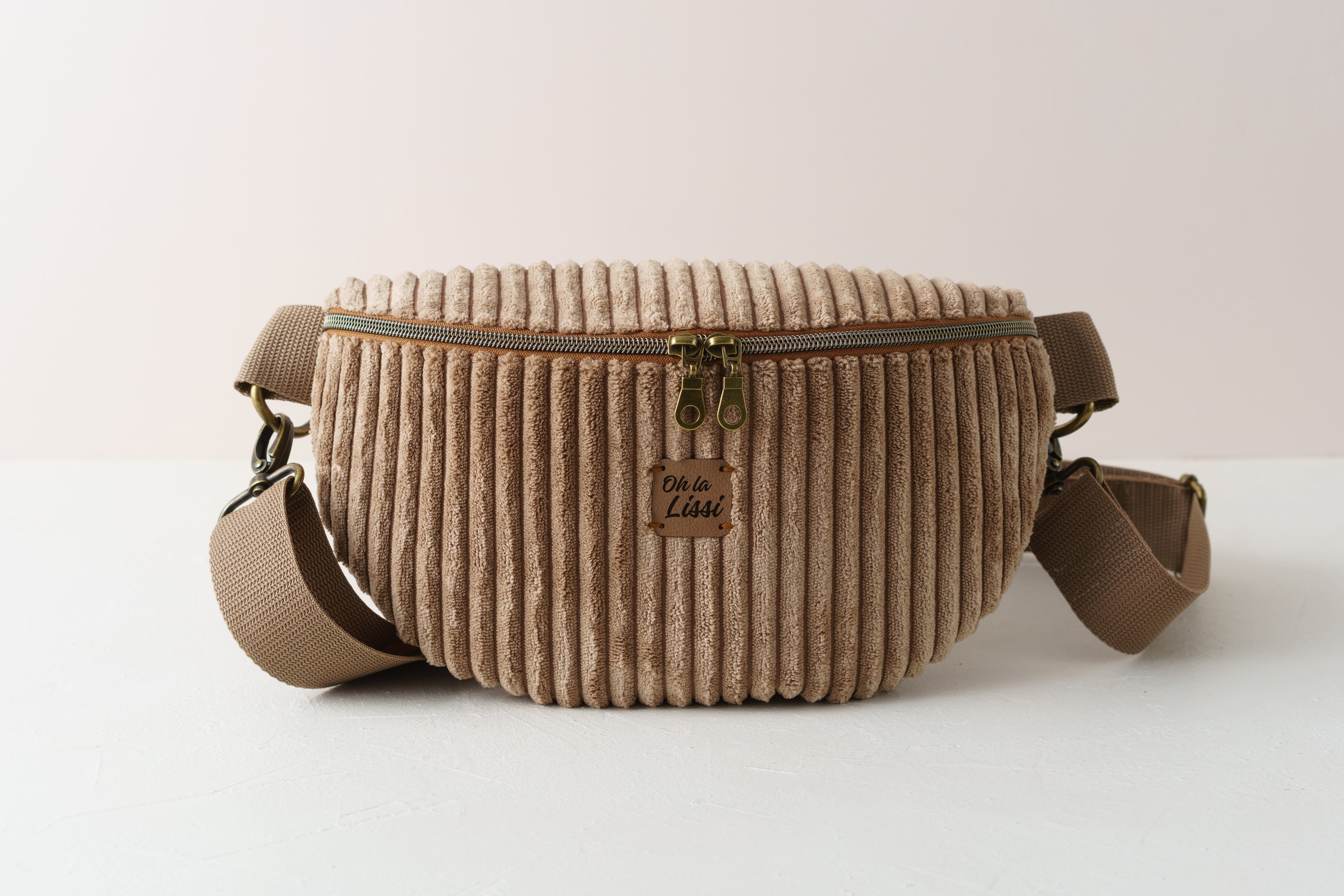 Bauchtasche Braun Cord | Boho Crossbody Bag handgenäht