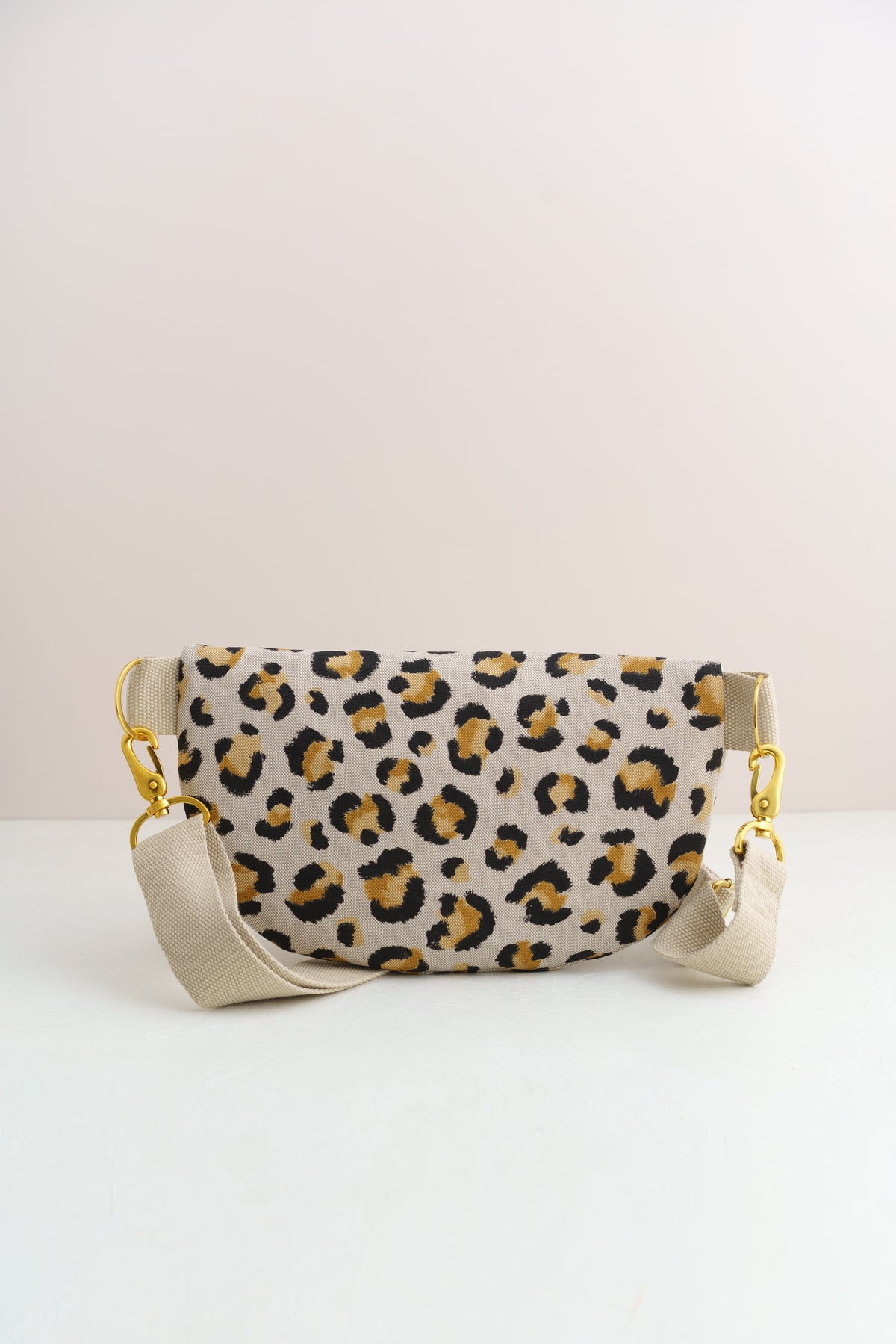 Bauchtasche Leopardenmuster Gold – Crossbody Bag aus Canvas - Oh la Lissi