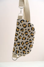 Bauchtasche "Leo" Beige – Crossbody Bag aus Canvas - Oh la Lissi