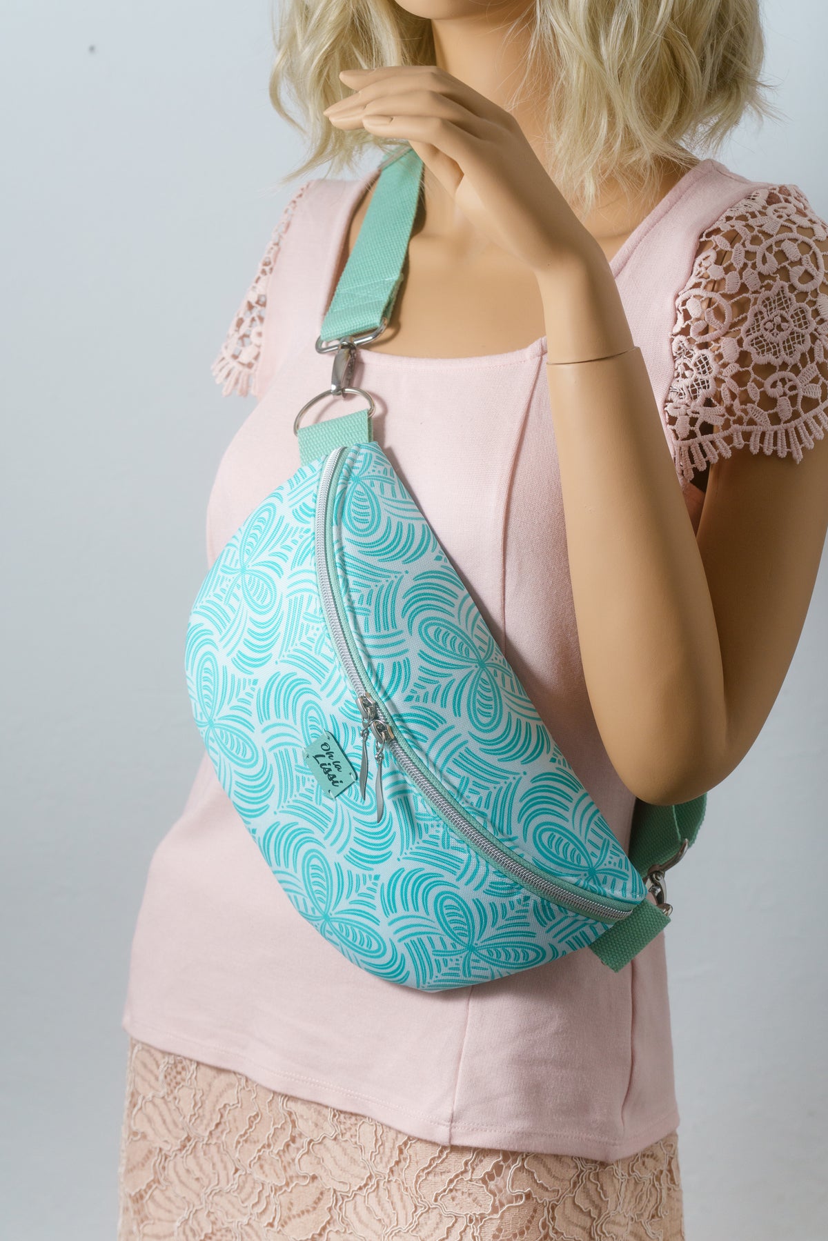 Bauchtasche "Schleifen" Türkis – Crossbody Bag aus Outdoorstoff - Oh la Lissi