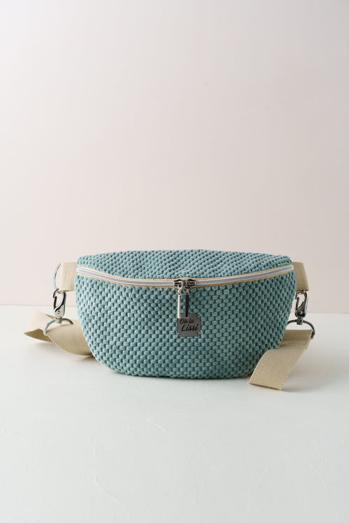 Bauchtasche aus wasserabweisendem Waffelcord altgrün handgenäht
