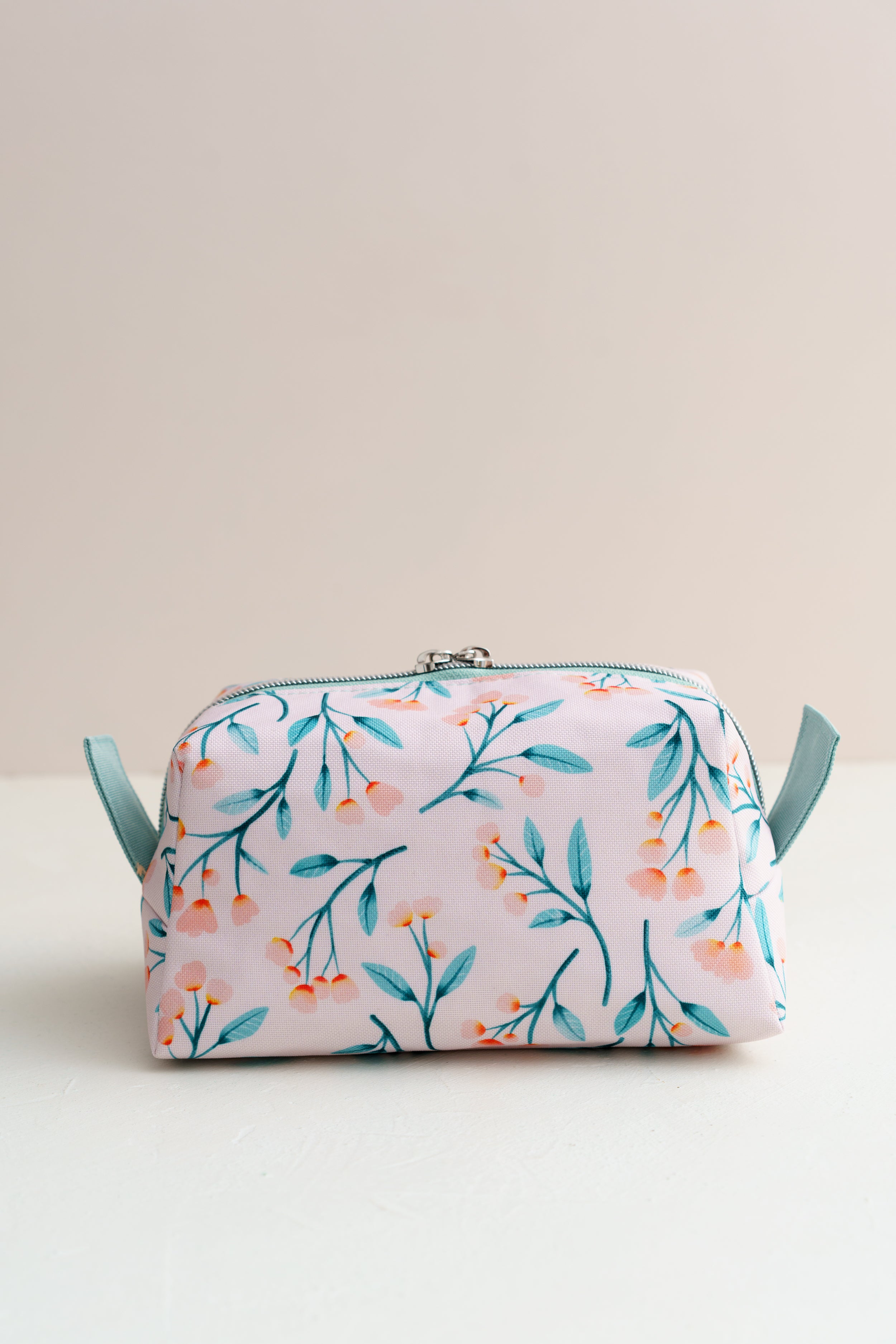 Kosmetiktasche Blüten wasserabweisend | Kleine Wetbag Boxy Bag