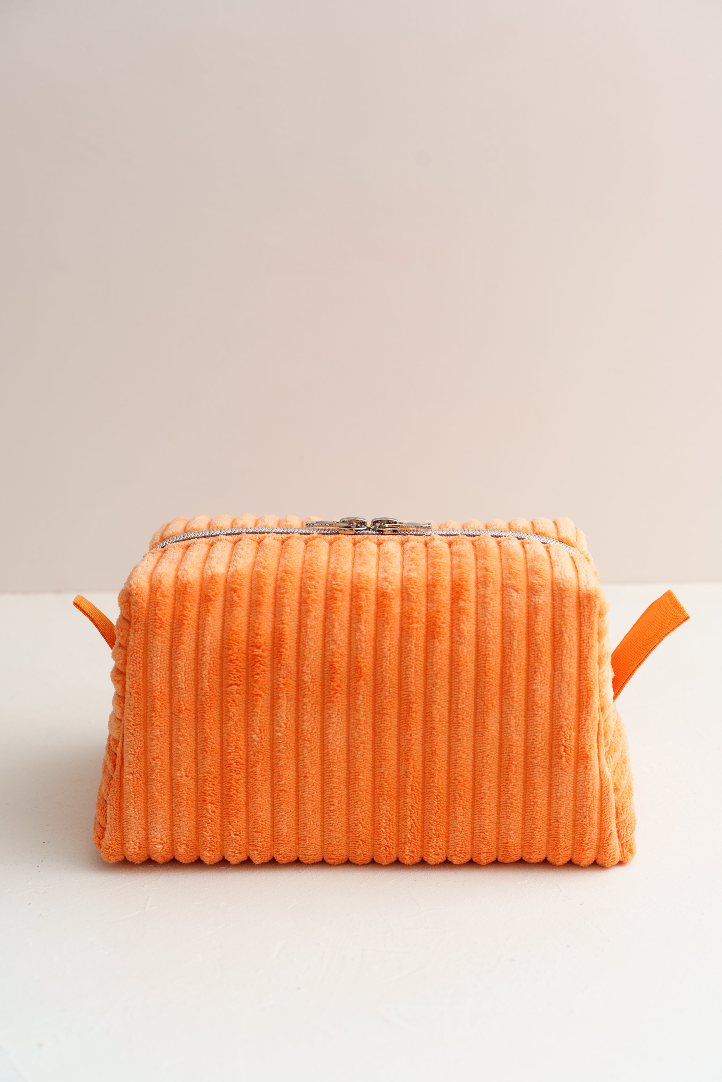Kosmetiktasche Orange Cord handgenäht | Boxy Bag für Alltag und Reise