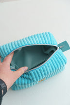 Kosmetiktasche Türkis Cord | Handgenähte Kulturtasche