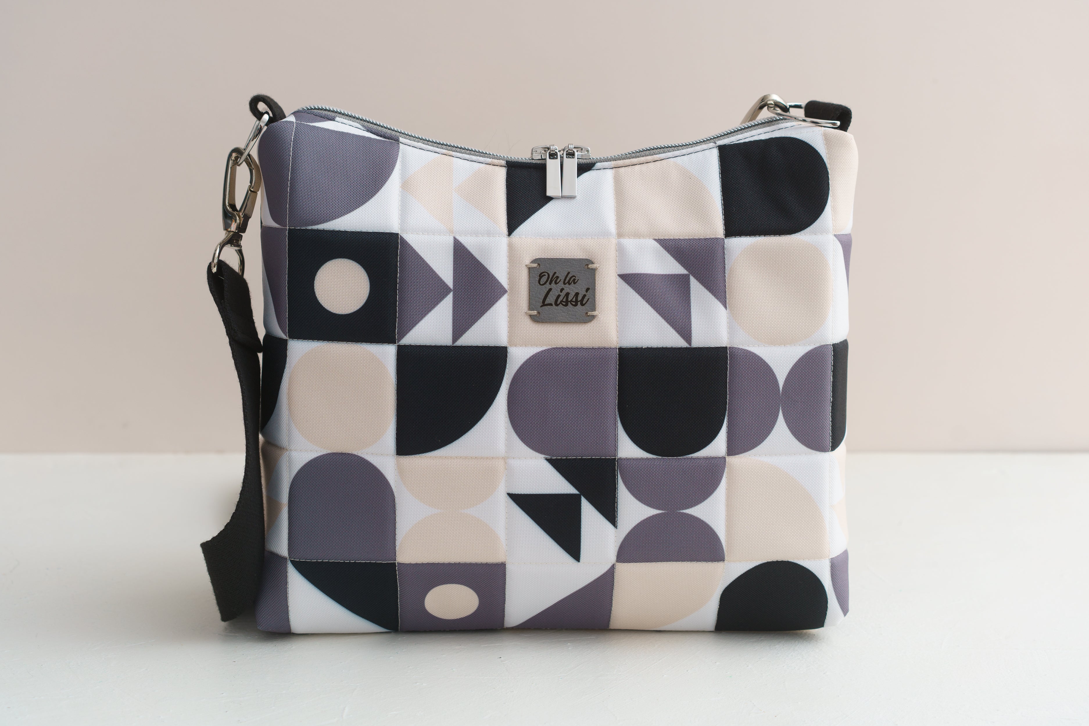 Umhängetasche Bauhaus in Schwarz, Grau und Beige