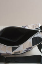 Umhängetasche Bauhaus in Schwarz, Grau und Beige