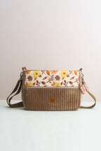 Umhängetasche "Aquarellblumen" Braun – Crossbody Bag aus Cord und Canvas - Oh la Lissi