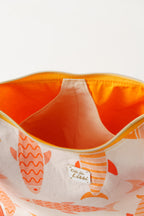 Hobo Bag mit orangefarbenem Fischmuster und abnehmbarem Crossbody Gurt