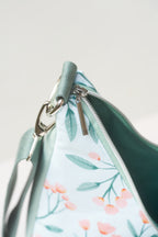 Umhängetasche Damen türkis rosa Blumen Crossbody Bag mit Reißverschluss Stofftasche mit Innenfach detail