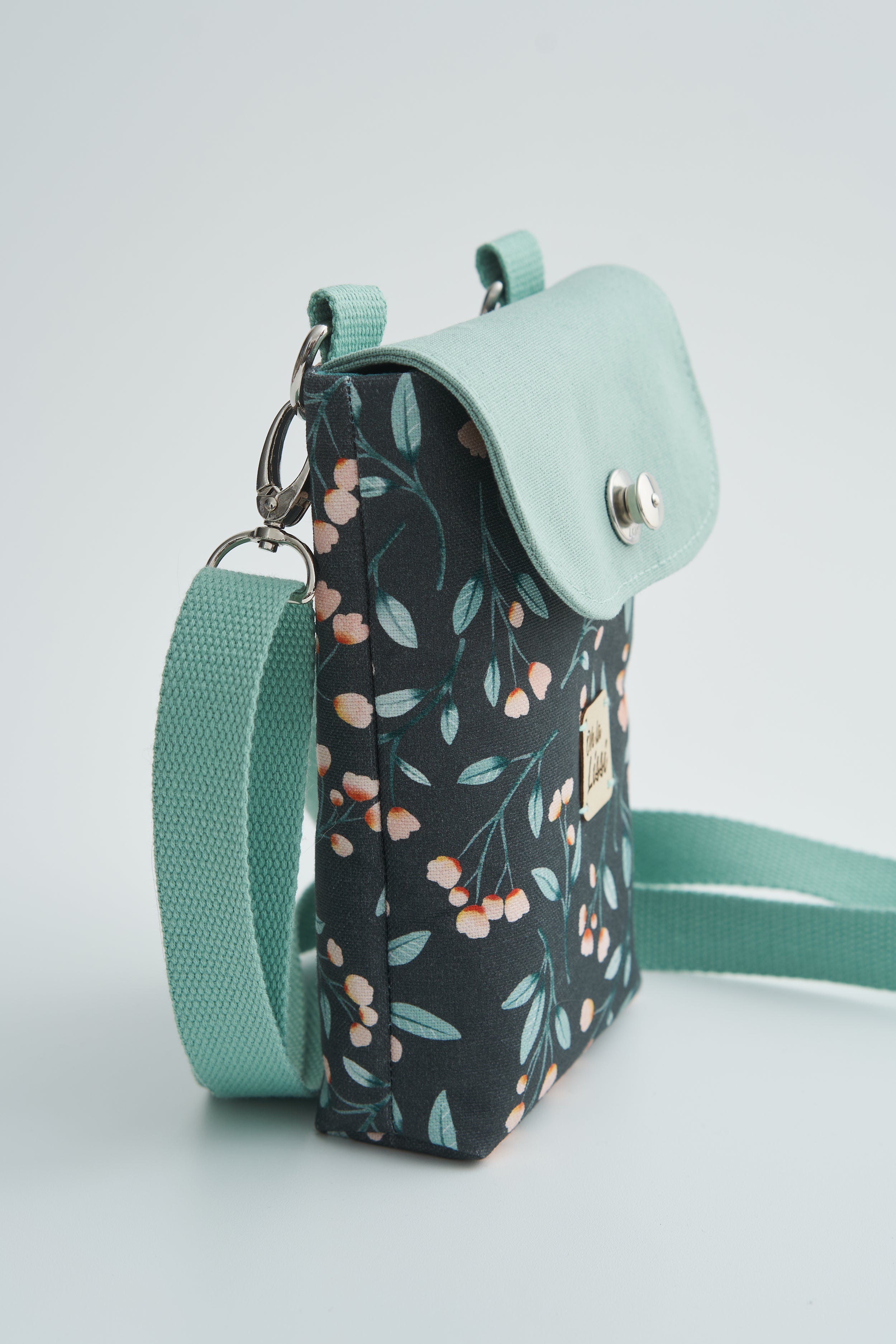 Handytasche kleine Umhängetasche Mint florales Design seite