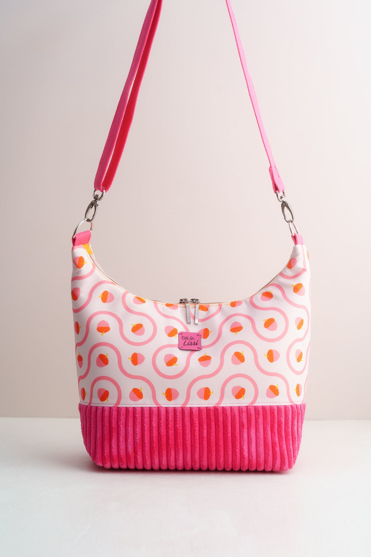 Umhängetasche "Herbsteicheln" Pink – Hobo Bag aus Cord und Outdoorstoff - Oh la Lissi