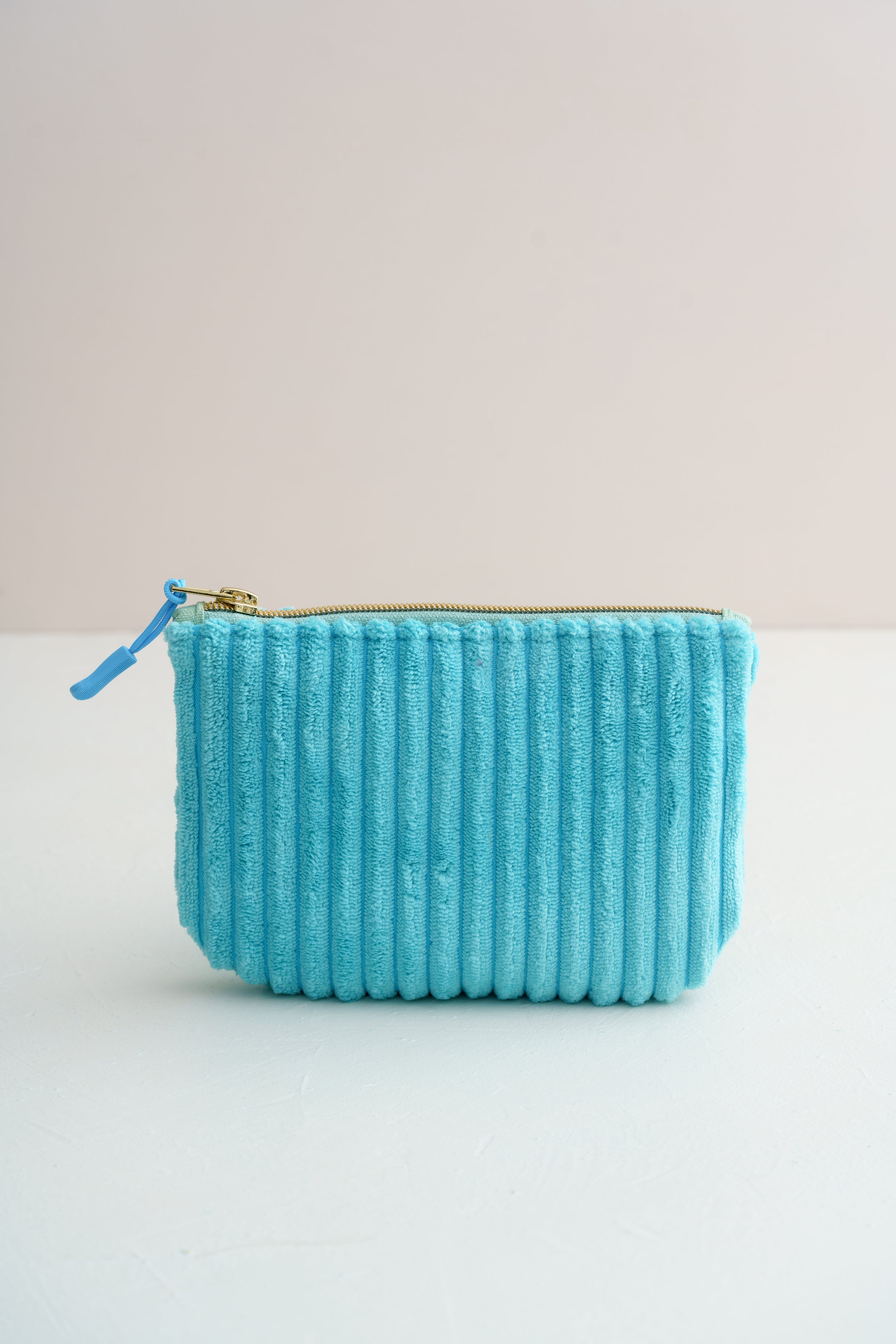 Handgemachte Kosmetiktasche aus türkisfarbenem Cord
