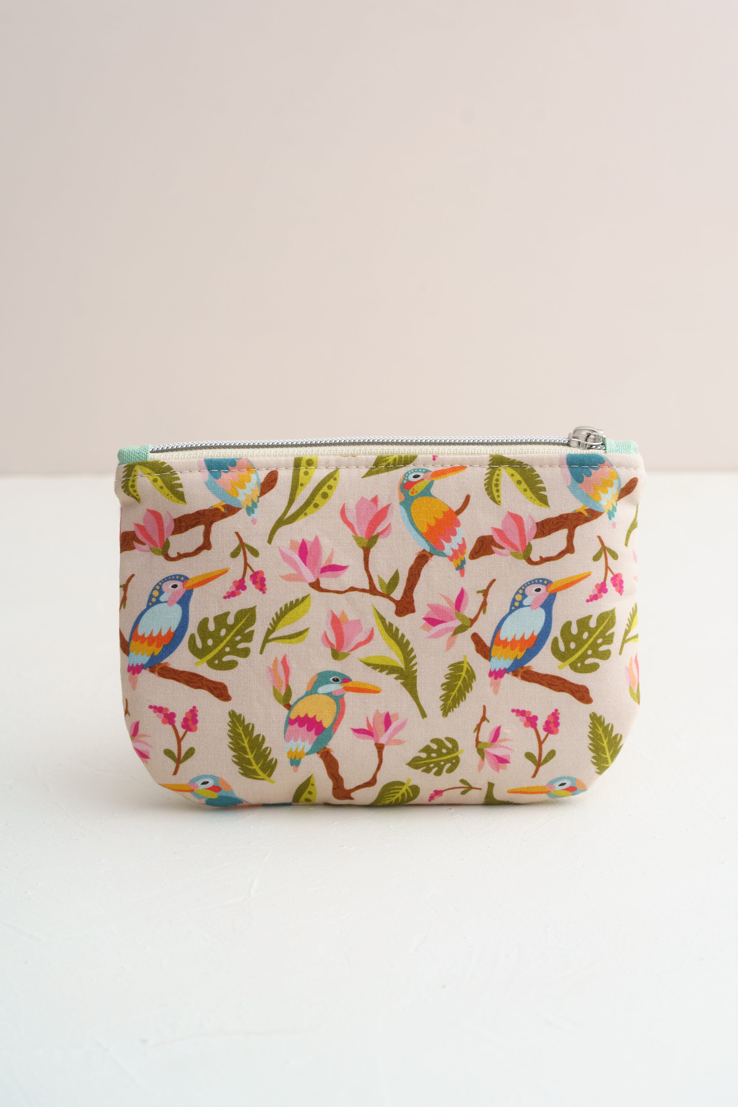 Kosmetiktasche mit Eisvögeln und Magnolien rückseite
