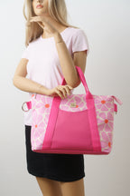Großer Shopper Crossbody Bag mit Retro Blumen in Rosa und Orange